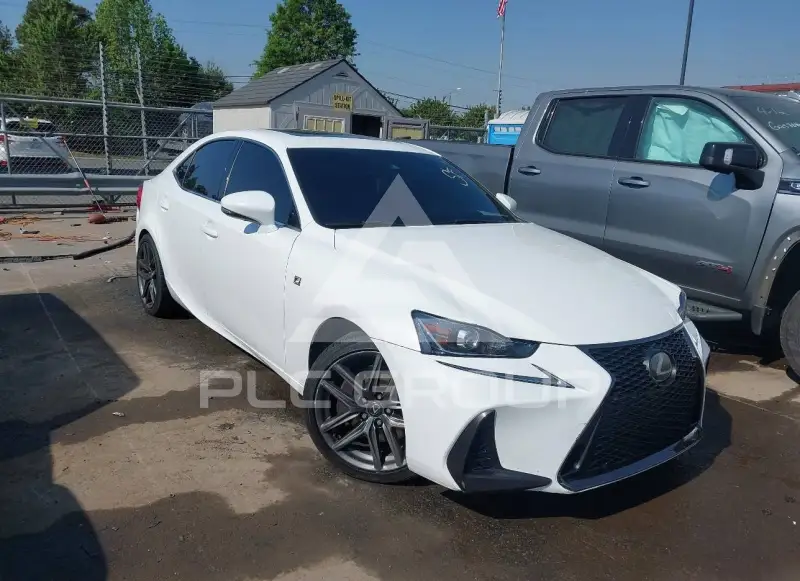 2017 Lexus IS200 фото