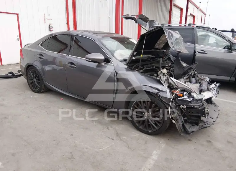 2017 Lexus IS200 photo