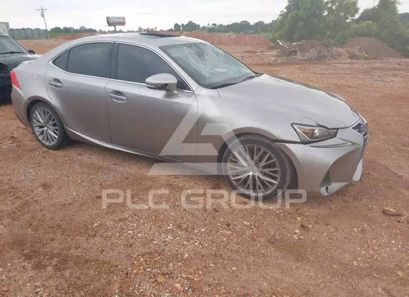 2017 Lexus IS200 фото