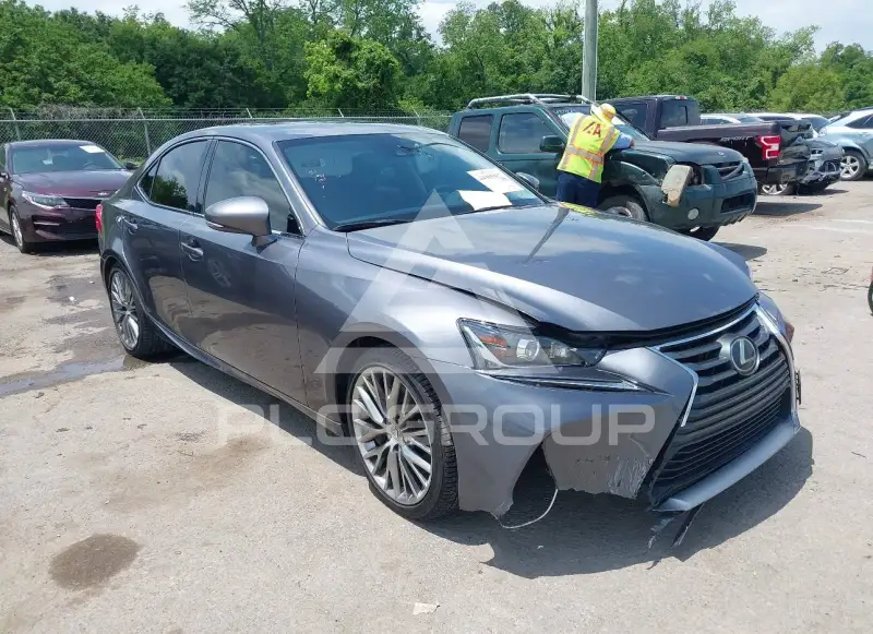 2017 Lexus IS200 фото