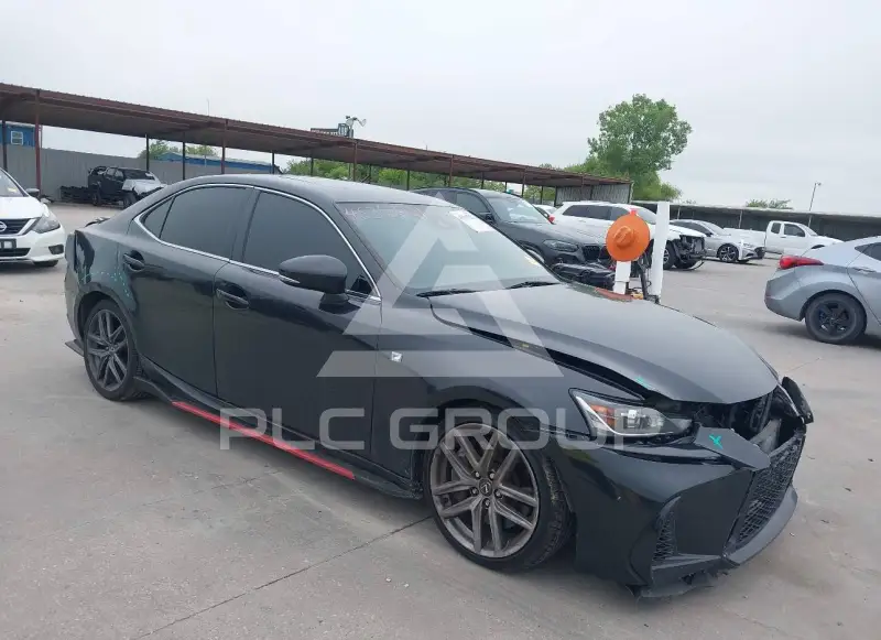 2017 Lexus IS200 фото