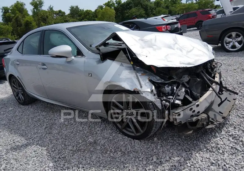 2017 Lexus IS200 фото