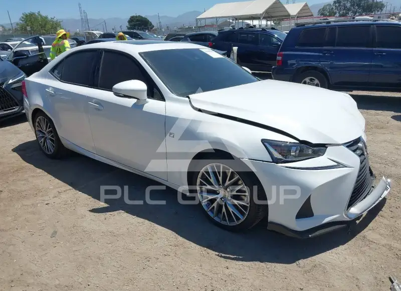 2017 Lexus IS200 фото