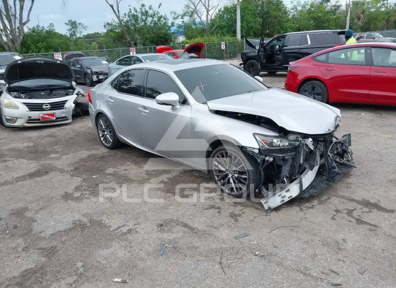 2017 Lexus IS200 photo