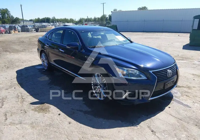 2017 Lexus LS460 photo