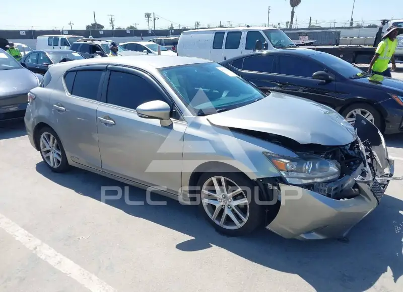 2017 Lexus CT200 photo