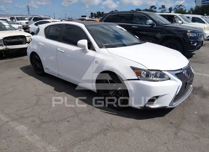 2017 Lexus CT200 photo