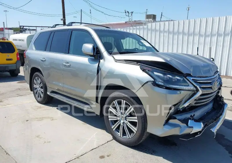 2017 Lexus LX570 photo
