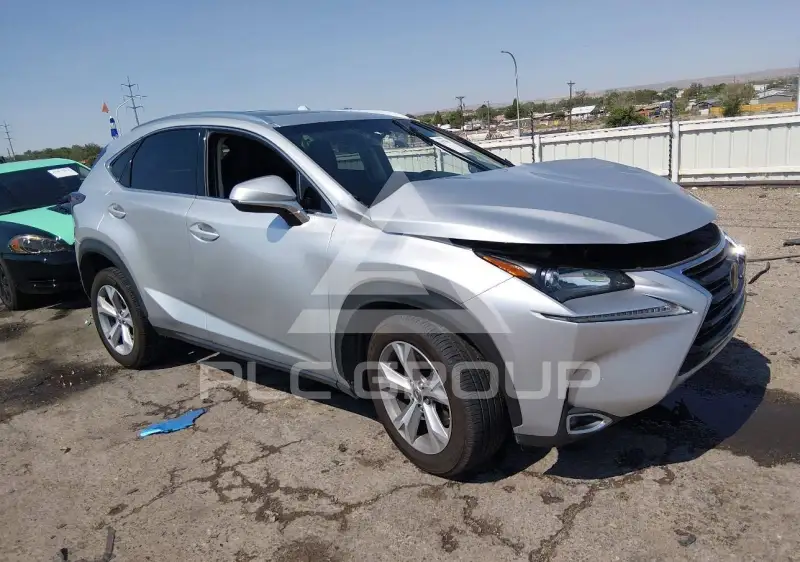 2017 Lexus NX200T фото