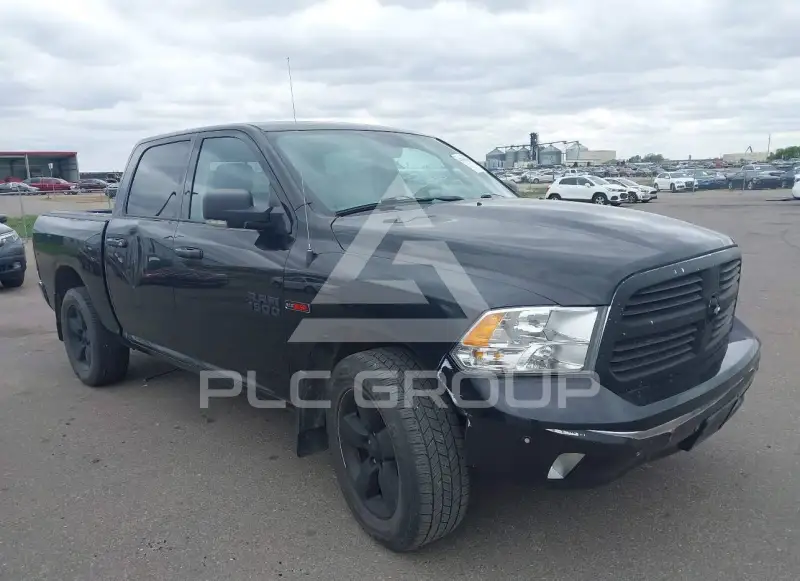 2017 RAM 1500 фото