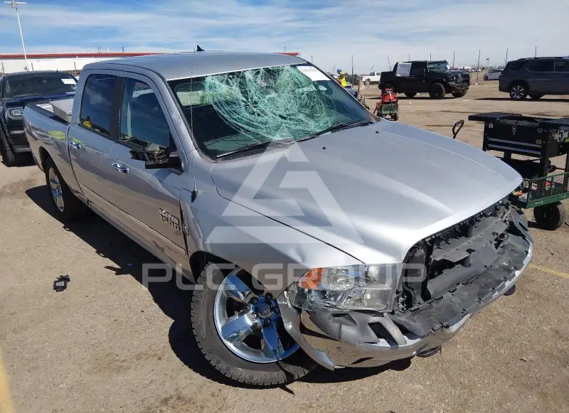 2017 RAM 1500 photo