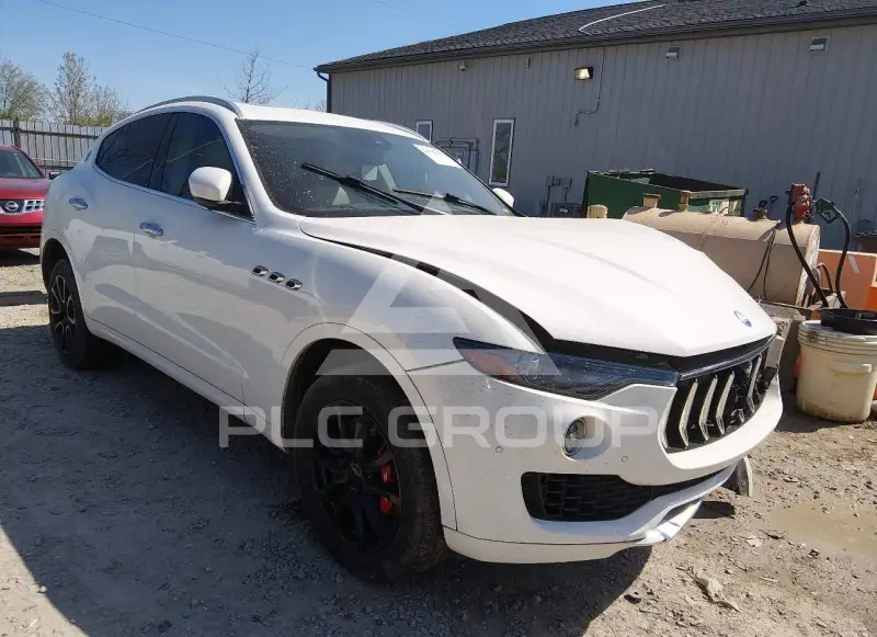2017 Maserati LEVANTE photo