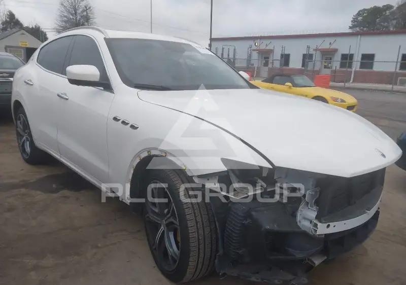 2017 Maserati LEVANTE фото