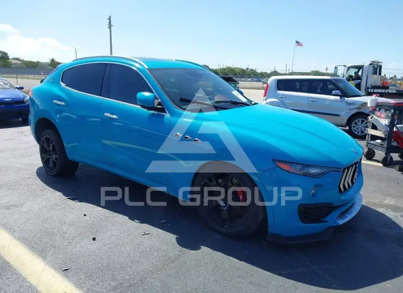2017 Maserati LEVANTE photo