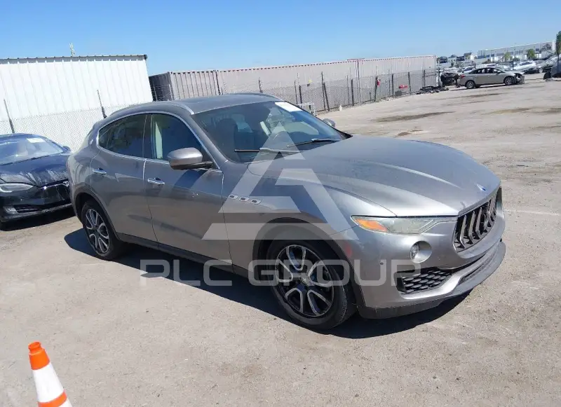 2017 Maserati LEVANTE фото