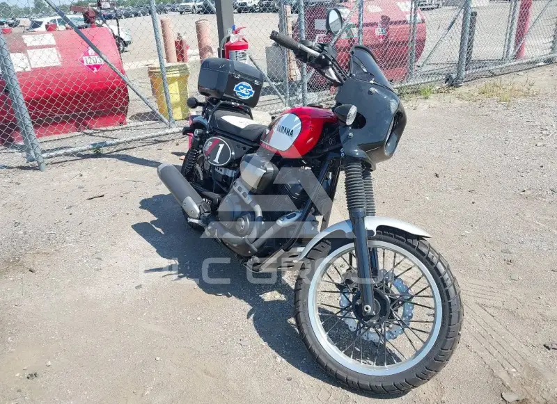 2017 Yamaha SCR950 фото