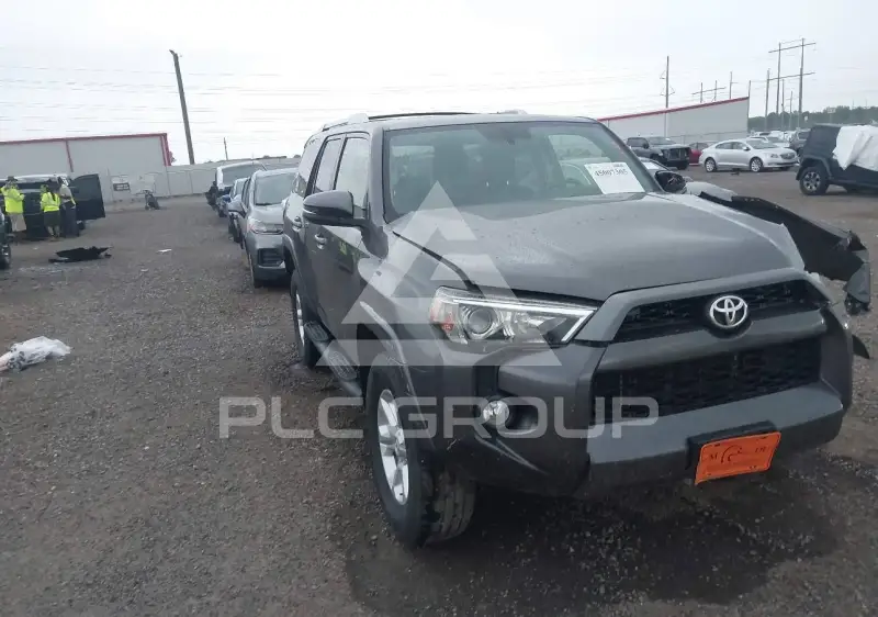 2017 Toyota 4 RUNNER photo