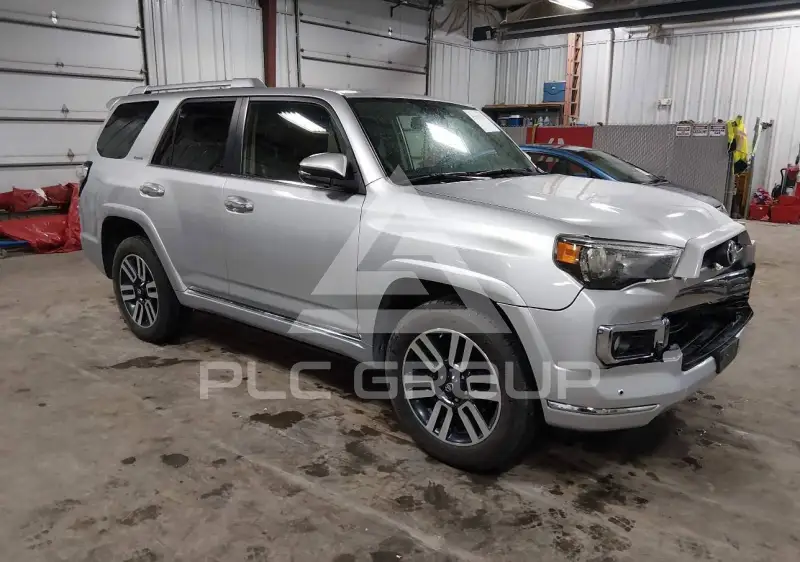 2017 Toyota 4 RUNNER фото