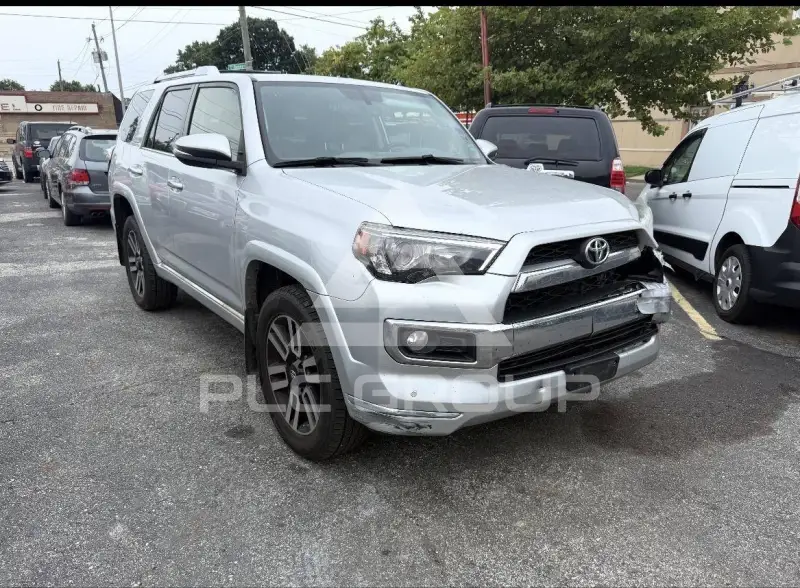2017 Toyota 4 RUNNER photo