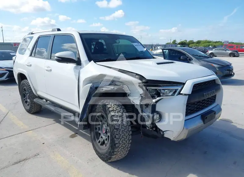 2017 Toyota 4 RUNNER фото