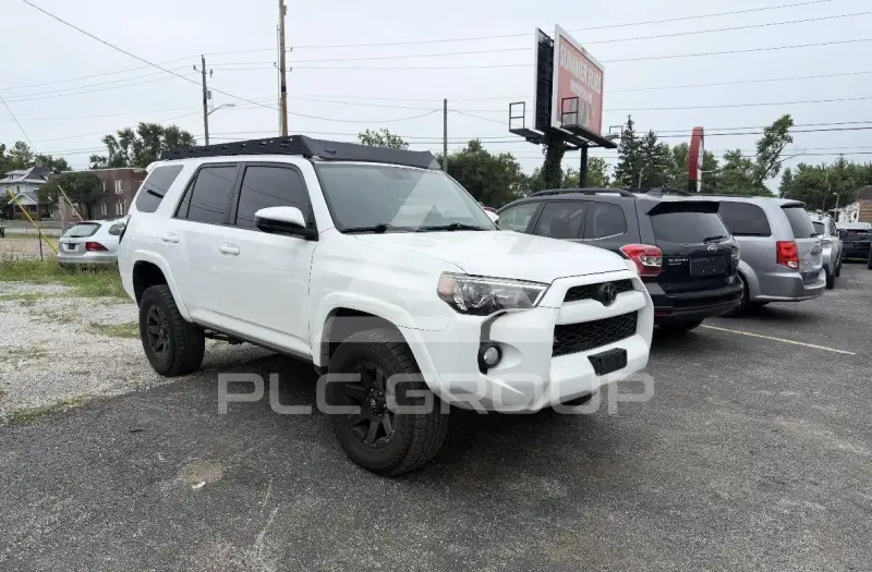 2017 Toyota 4 RUNNER фото