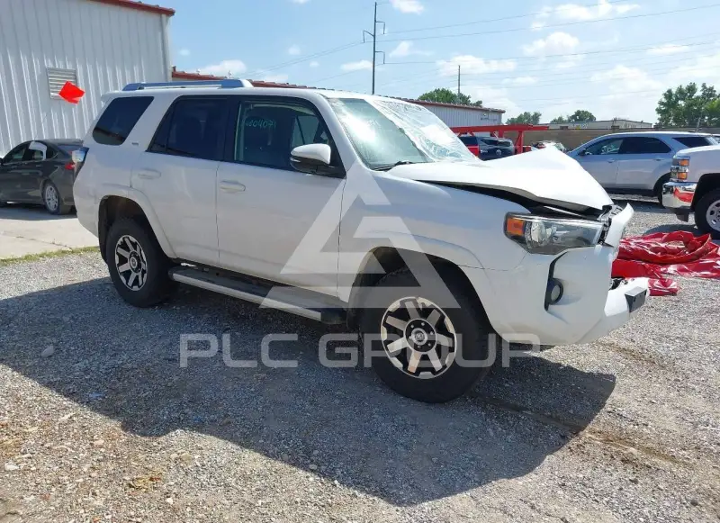 2017 Toyota 4 RUNNER фото