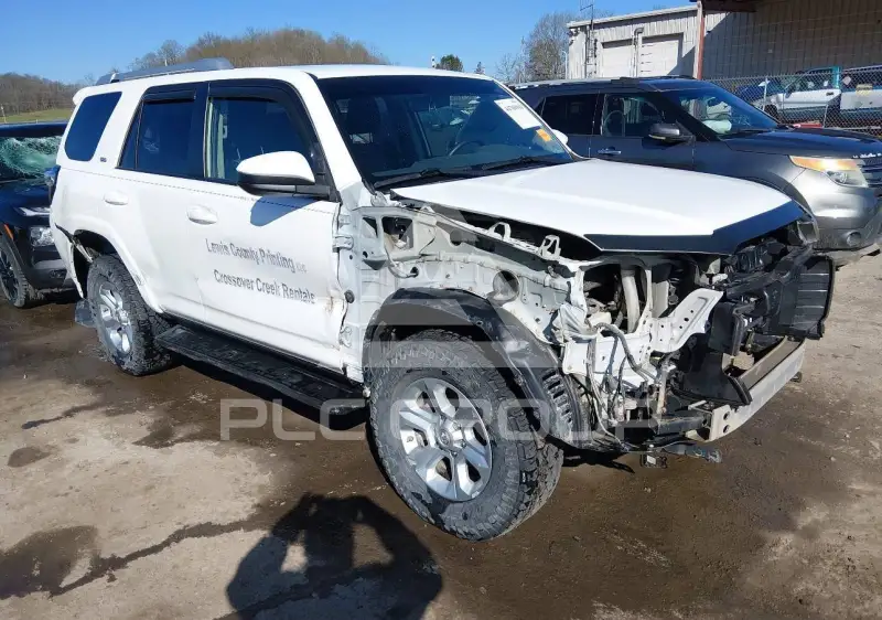 2017 Toyota 4 RUNNER фото