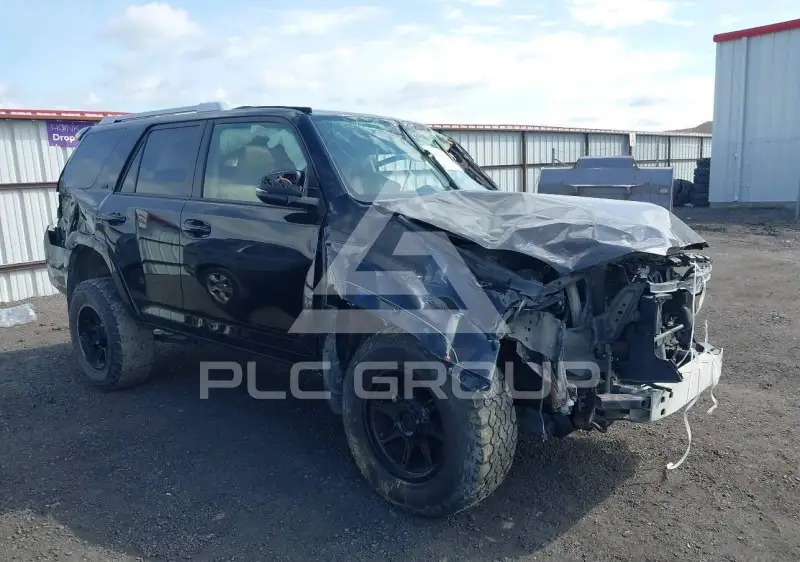 2017 Toyota 4 RUNNER фото