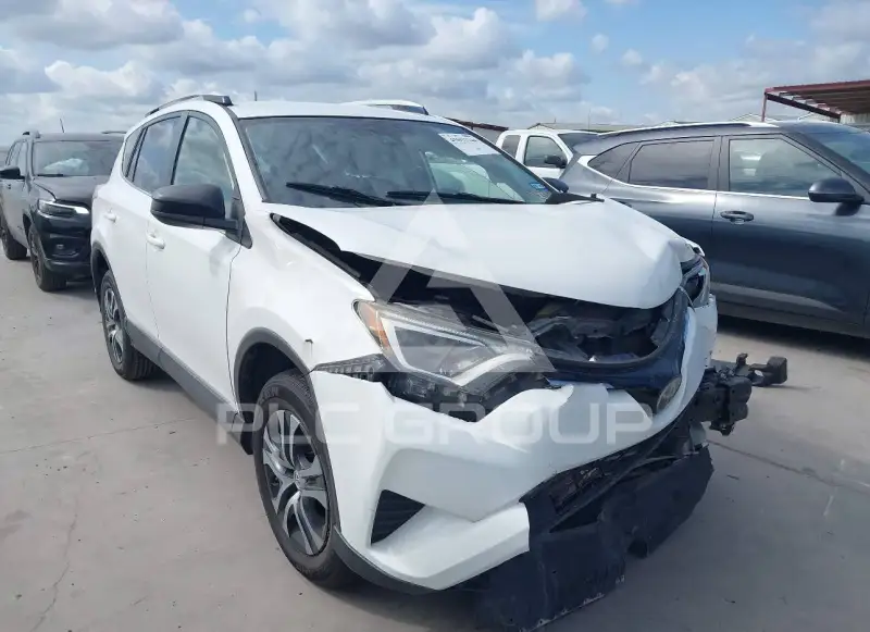 2017 Toyota RAV4 фото
