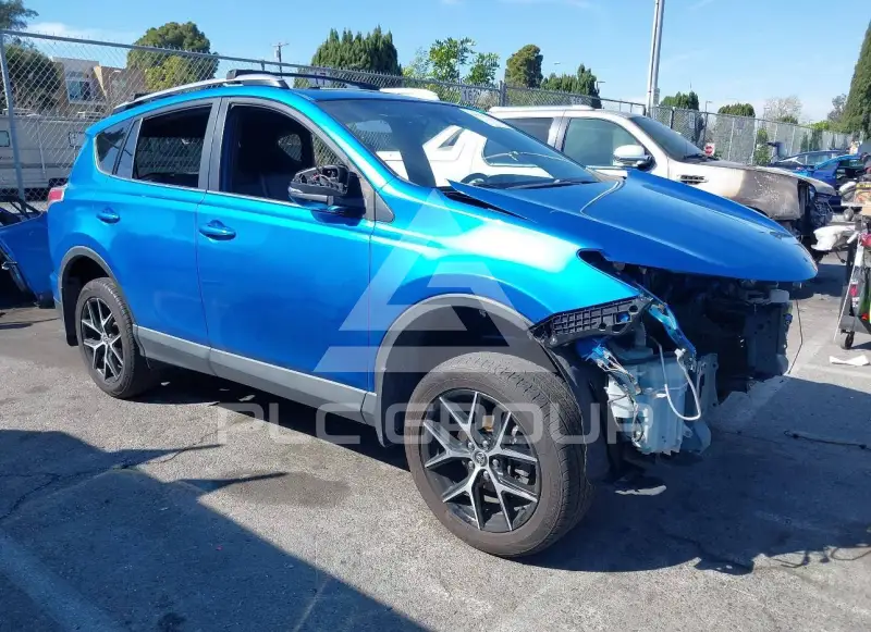 2017 Toyota RAV4 фото