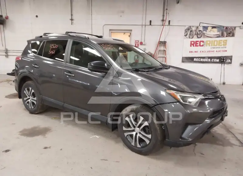 2017 Toyota RAV4 фото