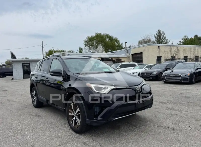 2017 Toyota RAV4 фото