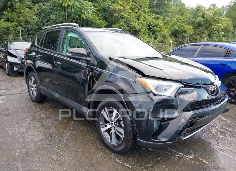 2017 Toyota RAV4 фото