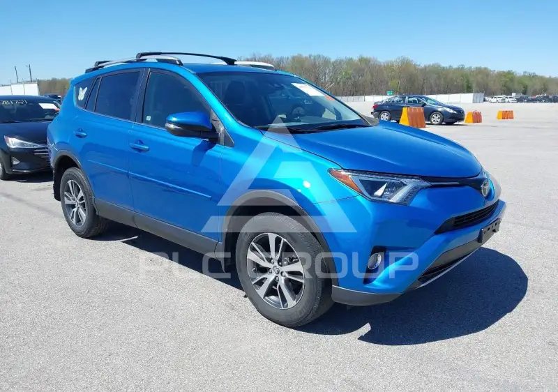 2017 Toyota RAV4 photo