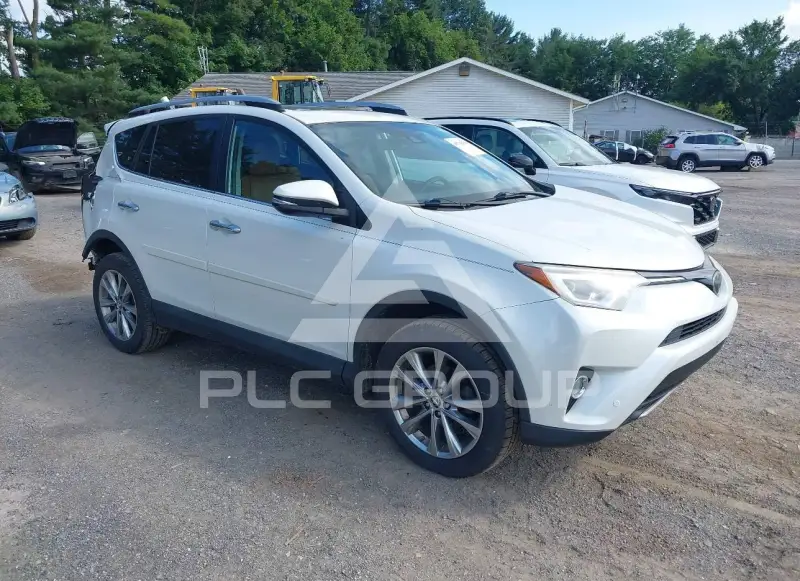 2017 Toyota RAV4 фото