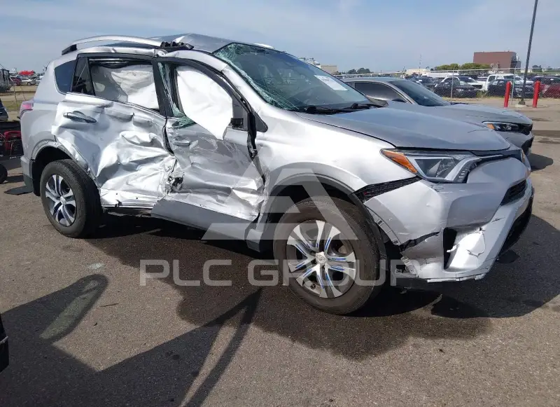 2017 Toyota RAV4 фото