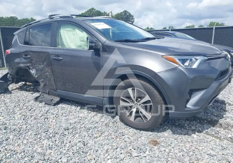 2017 Toyota RAV4 photo