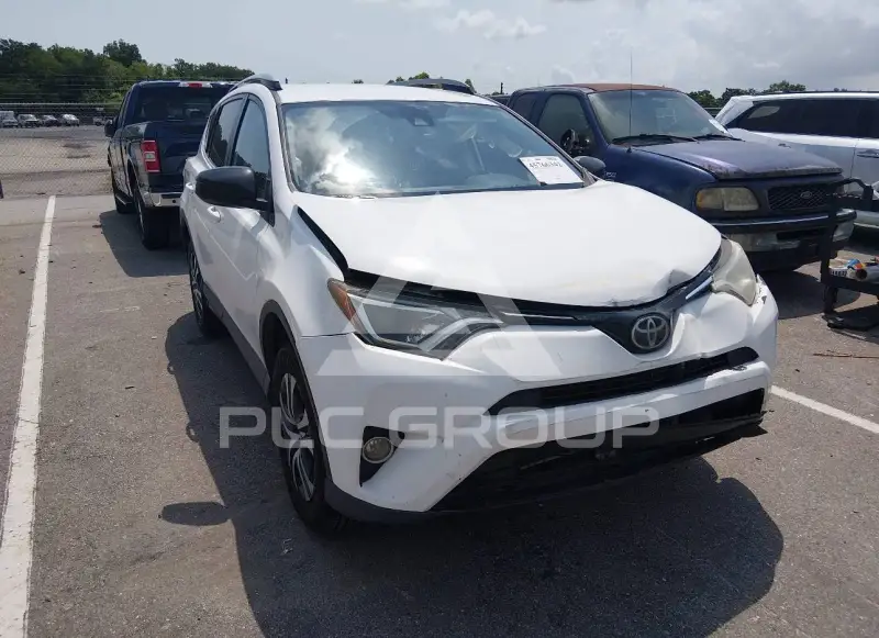 2017 Toyota RAV4 фото