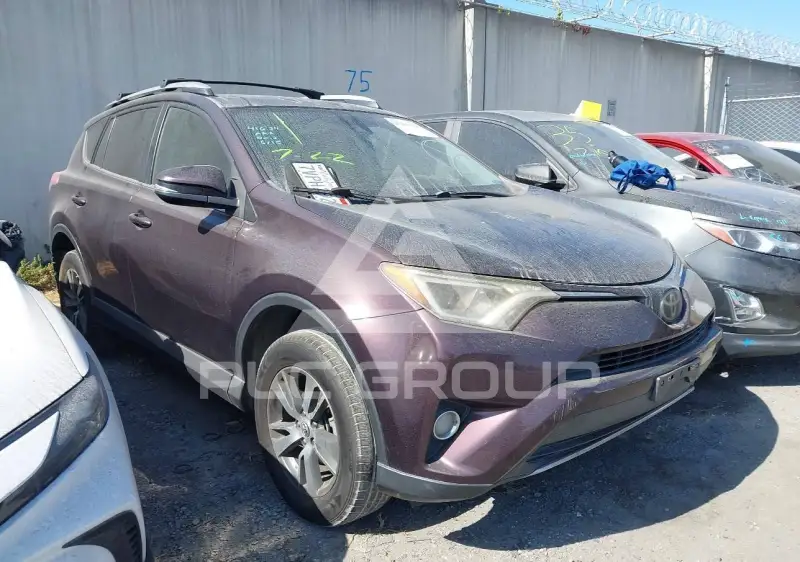 2017 Toyota RAV4 фото