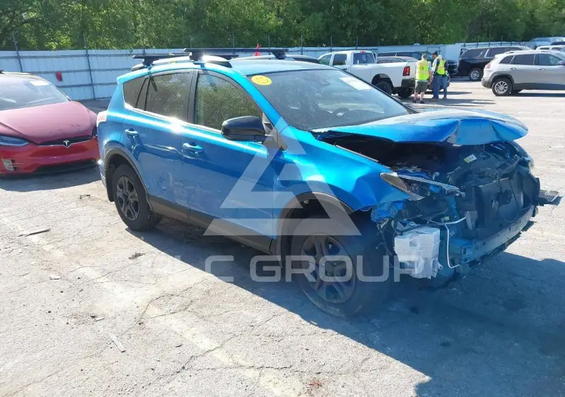 2017 Toyota RAV4 photo