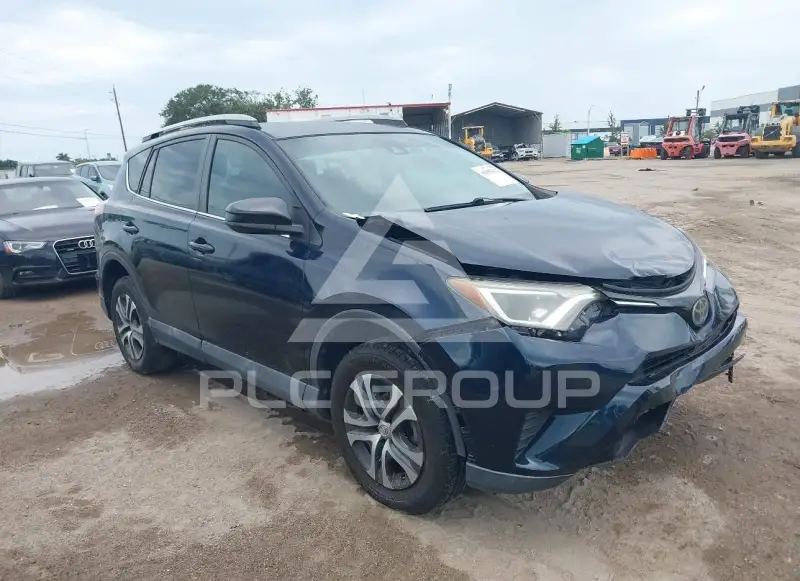 2017 Toyota RAV4 фото