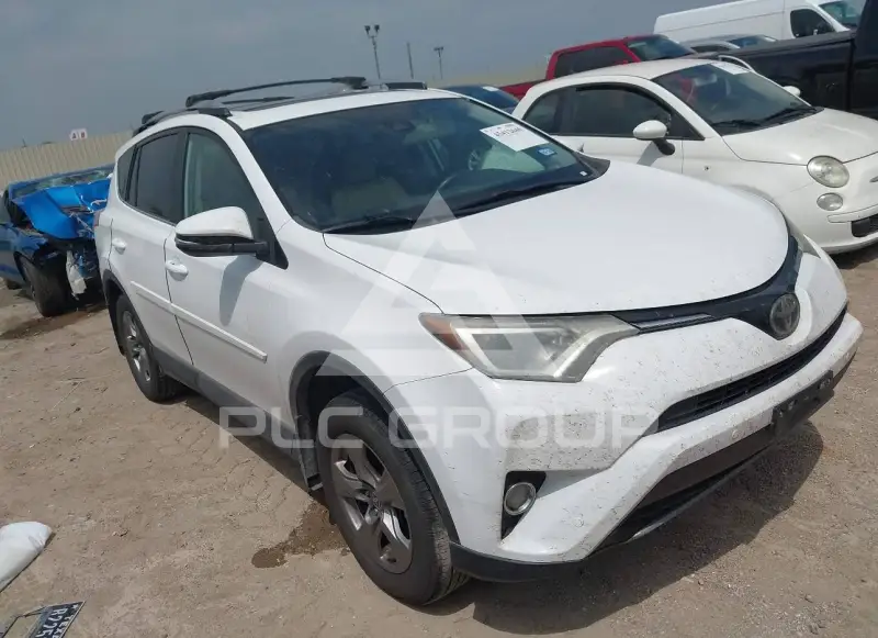 2017 Toyota RAV4 фото