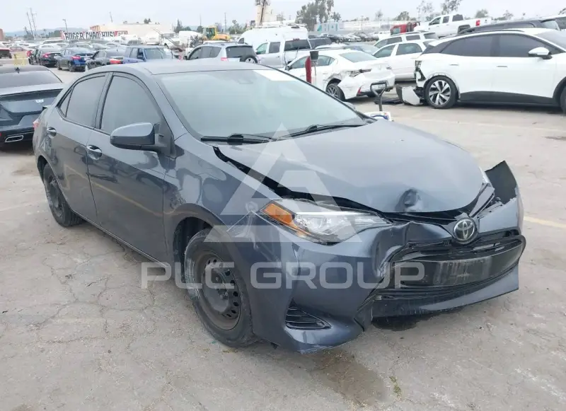 2017 Toyota COROLLA фото