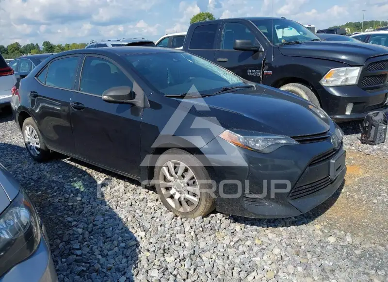 2017 Toyota COROLLA фото