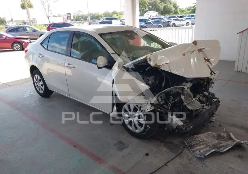 2017 Toyota COROLLA фото