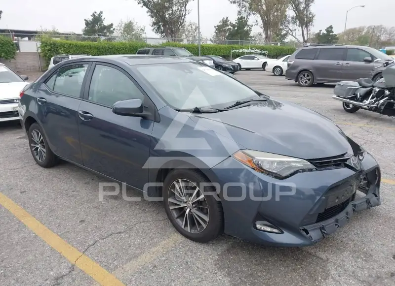 2017 Toyota COROLLA фото