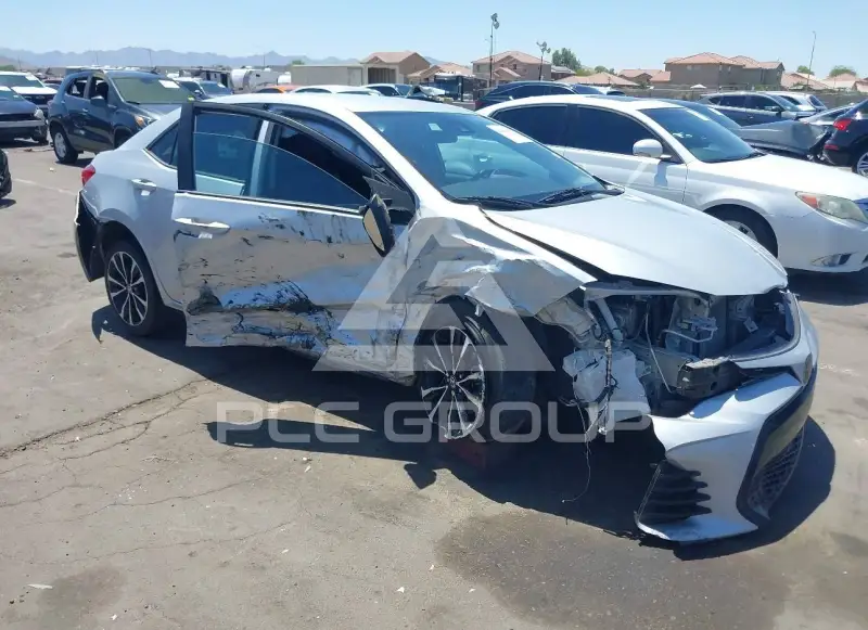 2017 Toyota COROLLA фото