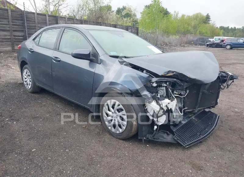 2017 Toyota COROLLA фото
