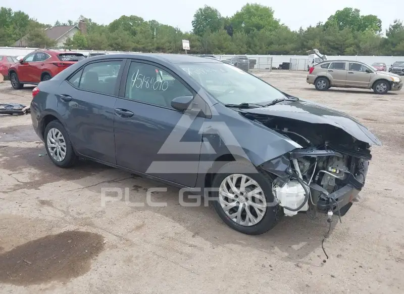 2017 Toyota COROLLA фото