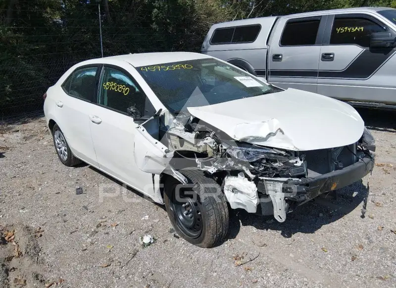 2017 Toyota COROLLA фото